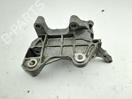 Used Support Support VW TOUAREG (CR7, RC8) 3.0 TDI 4motion (286 hp) 39880770 39880770