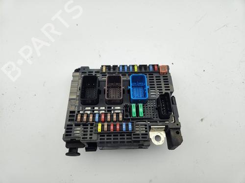 Used Fuse box Fuse box DS DS 4 / DS 4 CROSSBACK (NX_) 1.6 THP 165 (165 hp) 29722888 29722888