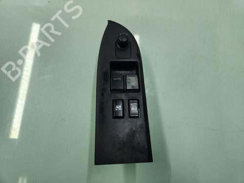 Used Left front window switch Left front window switch SUZUKI GRAND VITARA II (JT, TE, TD) 1.9 DDiS (JB419WD, JB419XD) (129 hp) 21655385 21655385