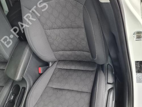 left-front-seat-kia-niro-i-de-2016-2017-2018-2019-2020-2021-2022-28703235 main image