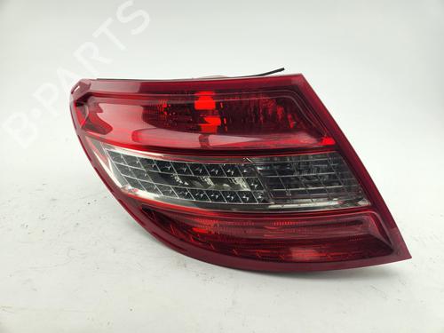 Used Left taillight Left taillight MERCEDES-BENZ C-CLASS (W204) [2007-2015] 32479401 32479401