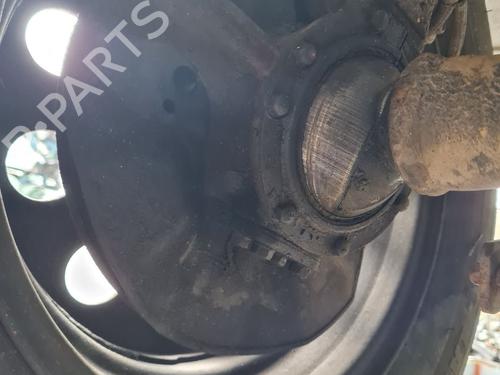 Used Left front steering knuckle SUZUKI JIMNY Closed Off-Road Vehicle (SN) [1998-2026]  32328628