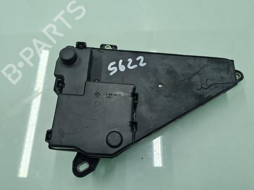 Used Fuse box BMW 5 (E60) 530 d xDrive (235 hp) 21659640