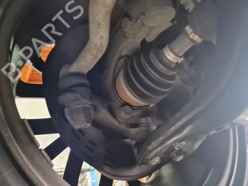 Used Left front steering knuckle Left front steering knuckle TOYOTA COROLLA Saloon (_E21_) 1.8 VVTi Hybrid (ZWE211) (122 hp) 32866720 32866720