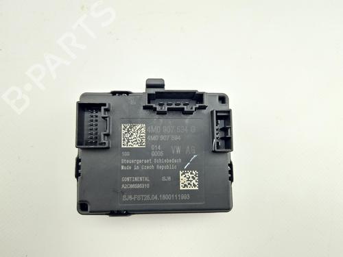 Used Electronic module Electronic module VW TOUAREG (CR7, RC8) 3.0 TDI 4motion (286 hp) 40037593 40037593