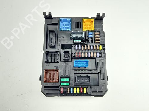 Used Fuse box Fuse box OPEL MOKKA 1.2 Turbo Hybrid (136 hp) 39981184 39981184