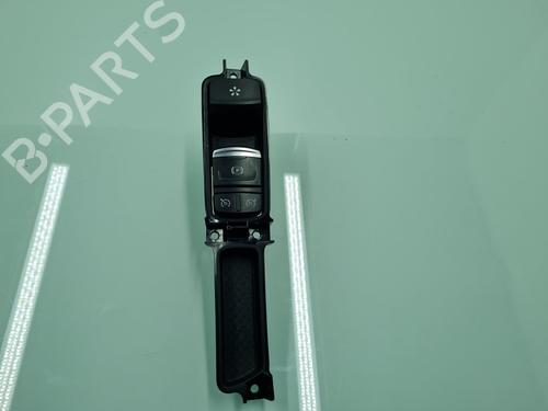 Used Electric handbrake RENAULT MEGANE IV Hatchback (B9A/M/N_) 1.5 dCi 110 (B9A3) (110 hp) 21637979