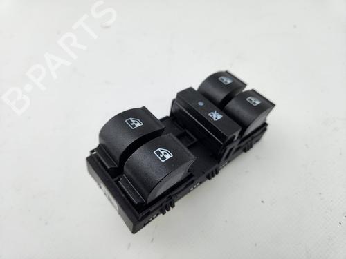 left-front-window-switch-fiat-tipo-hatchback-356_-357_-2016-32088515 main image