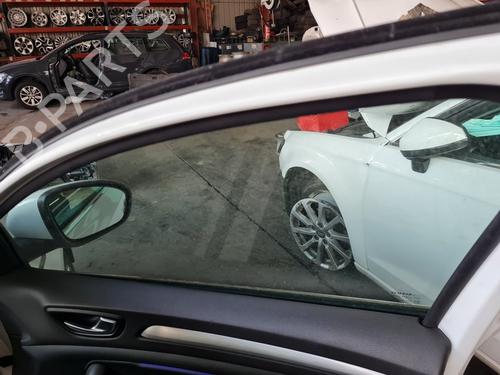 front-right-window-mechanism-renault-megane-iv-hatchback-b9amn_-2015-21655956 main image