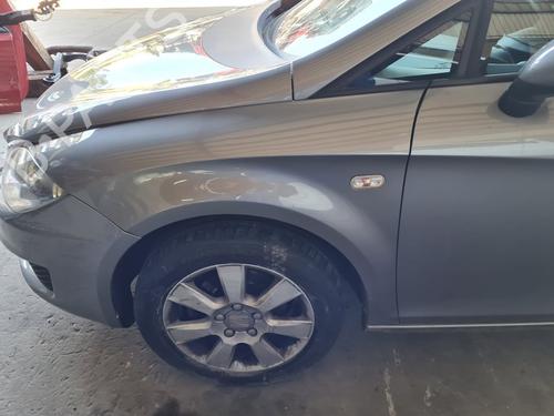 Used Left front fenders SEAT LEON (1P1) [2005-2013]  21651621