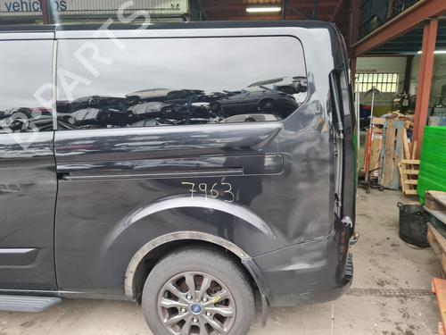 Sidevegg venstre FORD TOURNEO CUSTOM V362 Bus (F3) [2012-2026]  32073040