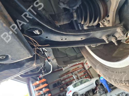 Used Right front suspension arm AUDI Q3 (F3B) 35 TDI (150 hp) 26697469