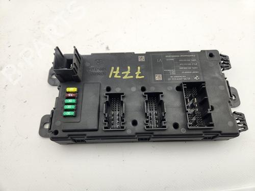 Sikringsdåse BMW 1 (F20) 118 d (150 hp) 29906651