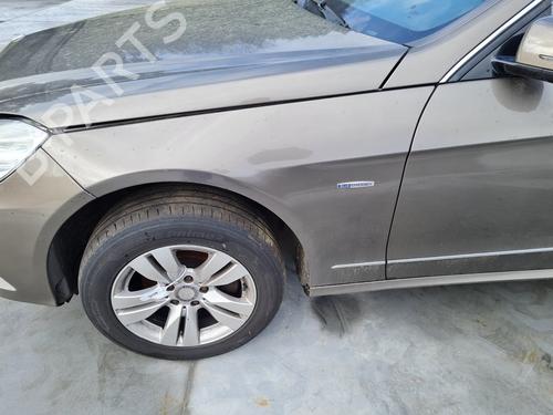 left-front-fenders-mercedes-benz-e-class-t-model-s212-2009-2010-2011-2012-2013-2014-2015-2016-21646466 main image