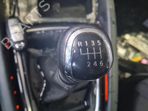 Pommeau de levier de vitesses NISSAN QASHQAI II (J11, J11_) [2013-2025]  30640481