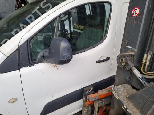 Used Left front door CITROËN BERLINGO / BERLINGO FIRST Box Body/MPV (M_) 2.0 HDI 90 (MBRHY, MCRHY) (90 hp) 28315496