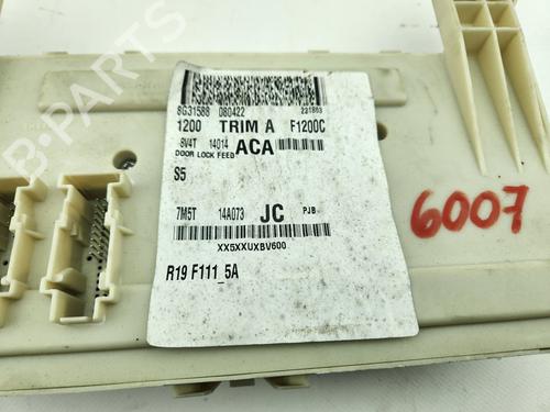 Zekeringkast FORD KUGA I  | BP29247030E1