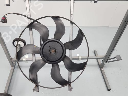 Used Radiator fan Radiator fan MERCEDES-BENZ GLA-CLASS (X156) GLA 200 CDI / d (156.908) (136 hp) 36387704 36387704