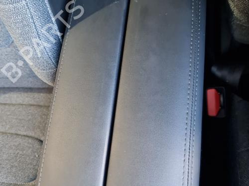 Used Armrest / Center console CITROËN C5 X (ND_, NC_) Hybrid 180 (NDDGYP) (181 hp) 29298501