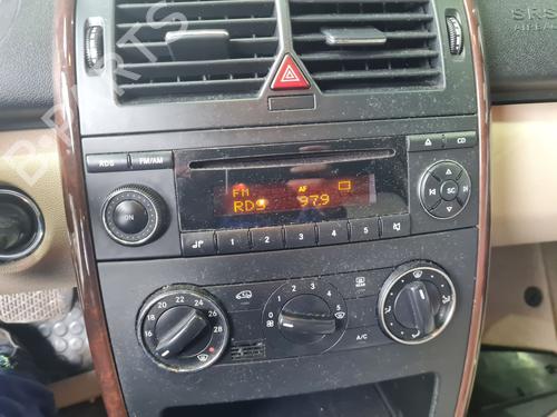 radio-mercedes-benz-a-class-w169-2004-2005-2006-2007-2008-2009-2010-2011-2012-31858646 main image