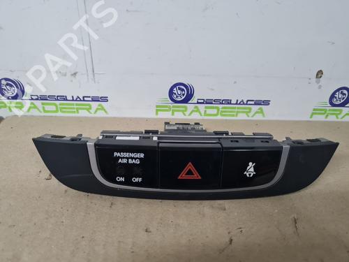 Used Warning switch Warning switch HYUNDAI ix35 (LM, EL, ELH) [2009-2016] 21660036 21660036