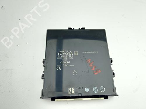 Used Electronic module Electronic module TOYOTA AURIS (_E18_) 1.8 Hybrid (ZWE186_, ZWE186R) (136 hp) 40195669 40195669