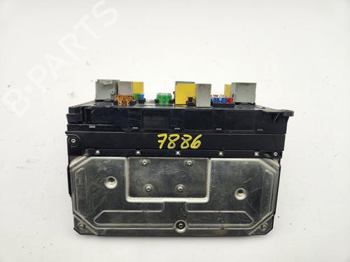 Used Fuse box MERCEDES-BENZ VITO / MIXTO Van (W639) 115 CDI (639.601, 639.603, 639.605) (150 hp) 30319133