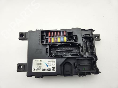 Used Fuse box OPEL CORSA D (S07) 1.3 CDTI (L08, L68) (90 hp) 30182814