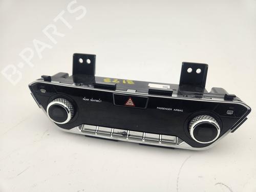 Used Climate control Climate control SSANGYONG KORANDO (C300) 1.5 4WD (150 hp) 33215701 33215701