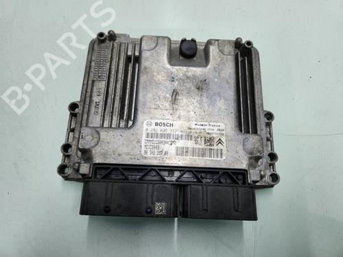 Used Engine control unit (ECU) PEUGEOT 3008 II SUV (MC_, MR_, MJ_, M4_) 1.5 BlueHDi 130 (131 hp) 25043713