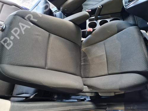 Used Right front seat TOYOTA COROLLA Verso (ZER_, ZZE12_, R1_) [2004-2009]  22388506