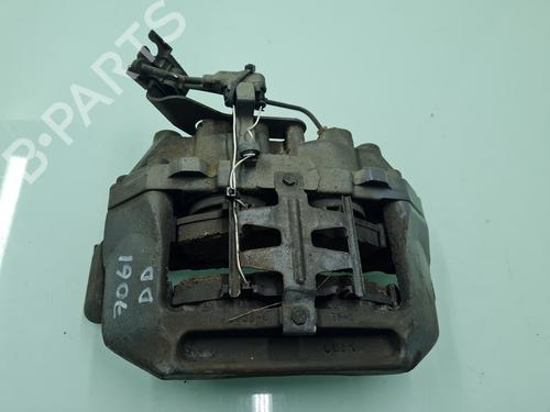 Used Right front brake caliper MERCEDES-BENZ VARIO Platform/Chassis (B670, B668, B667) [1996-2025]  22649111