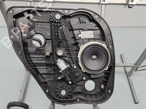 Used Rear left window mechanism Rear left window mechanism HYUNDAI i30 (PDE, PD, PDEN) [2016-2026] 34040462 34040462