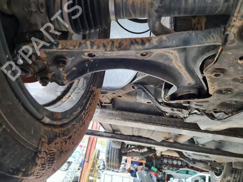Used Right front suspension arm KIA SPORTAGE V (NQ5) [2021-2025]  24204681