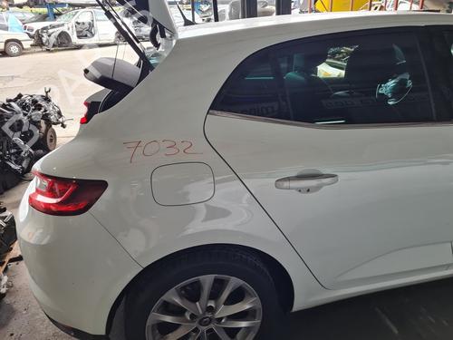 other-renault-megane-iv-hatchback-b9amn_-2015-21655939 main image