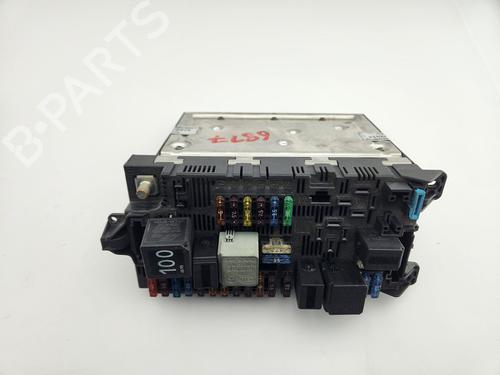 Used Fuse box MERCEDES-BENZ E-CLASS (W211) [2002-2009]  30300948