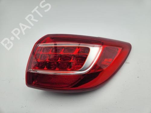 Used Right taillight Right taillight 32679729 32679729