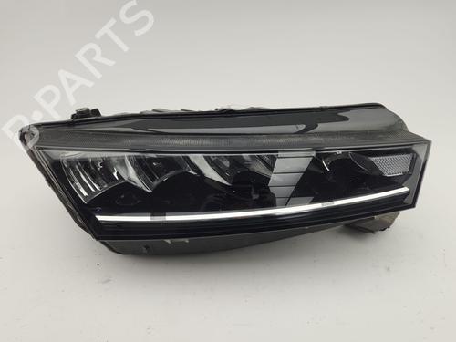 Used Right headlight Right headlight SKODA OCTAVIA IV Combi (NX5, PV5) 2.0 TDi (150 hp) 35728655 35728655