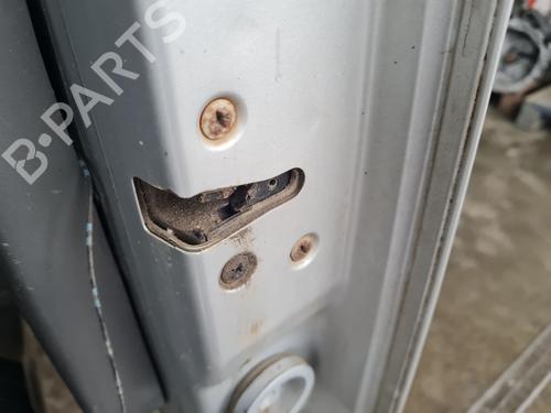 tailgate-lock-suzuki-jimny-closed-off-road-vehicle-sn-1998-32328624 main image