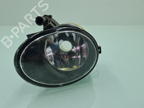 Used Right front fog light Right front fog light VW GOLF VI (5K1) 2.0 TDI (110 hp) 21637196 21637196