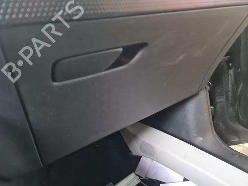 Used Glove box AUDI A1 Sportback (GBA) 25 TFSI (95 hp) 30912460