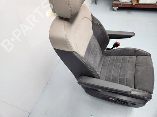 Right front seat VW MULTIVAN T7 (STM, STN) 1.4 eHybrid | BP31840983C16