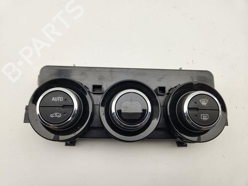 AC Styreenhet / Manøvreringsenhet OPEL ADAM (M13) 1.4 LPG (87 hp) 28276258