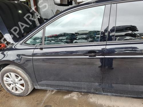 Used Left front door VW TOURAN (5T1) [2015-2026]  31813515
