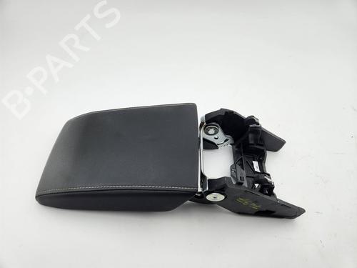 armrest-center-console-vw-golf-viii-cd1-da1-2019-23780963 main image