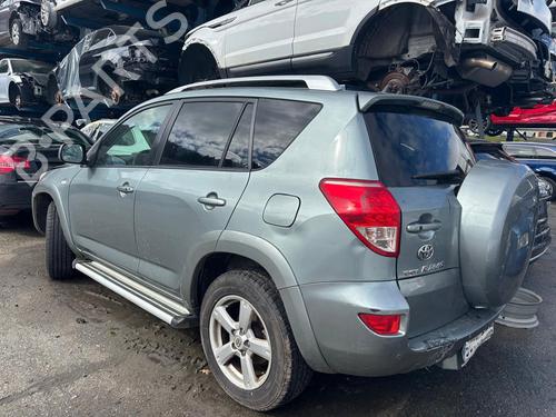 Brugte TOYOTA RAV 4 III (_A3_)  2.2 D 4WD (ALA30_, ALA30R)  4528491