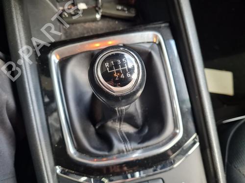 Used Shift knob Shift knob MAZDA CX-5 (KF) 2.0 (165 hp) 21658223 21658223