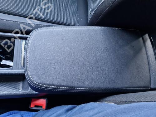 armrest-center-console-skoda-octavia-iv-combi-nx5-pv5-2019-29722235 main image