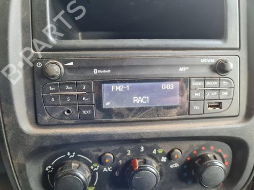 Used Radio Radio RENAULT TRAFIC III Bus (JG_) 1.6 dCi 120 (JGMS) (121 hp) 29547919 29547919
