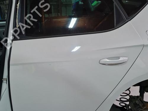 Używane Drzwi tylne lewe Drzwi tylne lewe SEAT LEON (5F1) 2.0 TDI (150 hp) 37640467 37640467